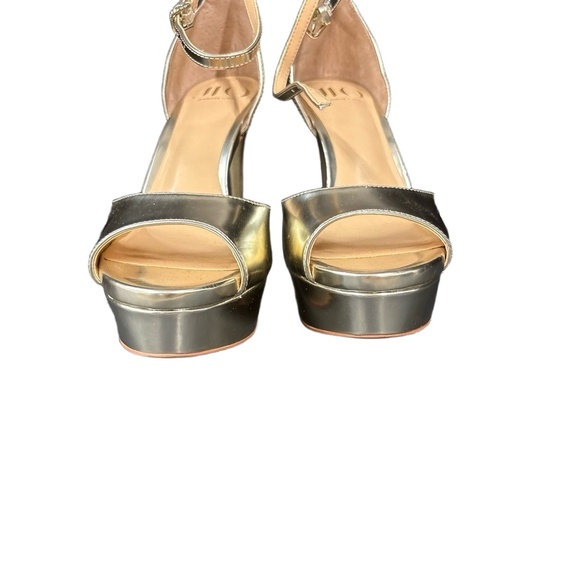 JLO Womens 8M Metallic Gold Platform Ankle Strap Stiletto Glamorous Evening - Picture 4 of 7